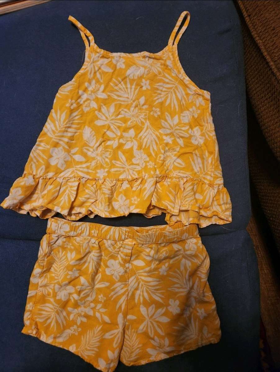 Baby yellow 2 piece girl outfit