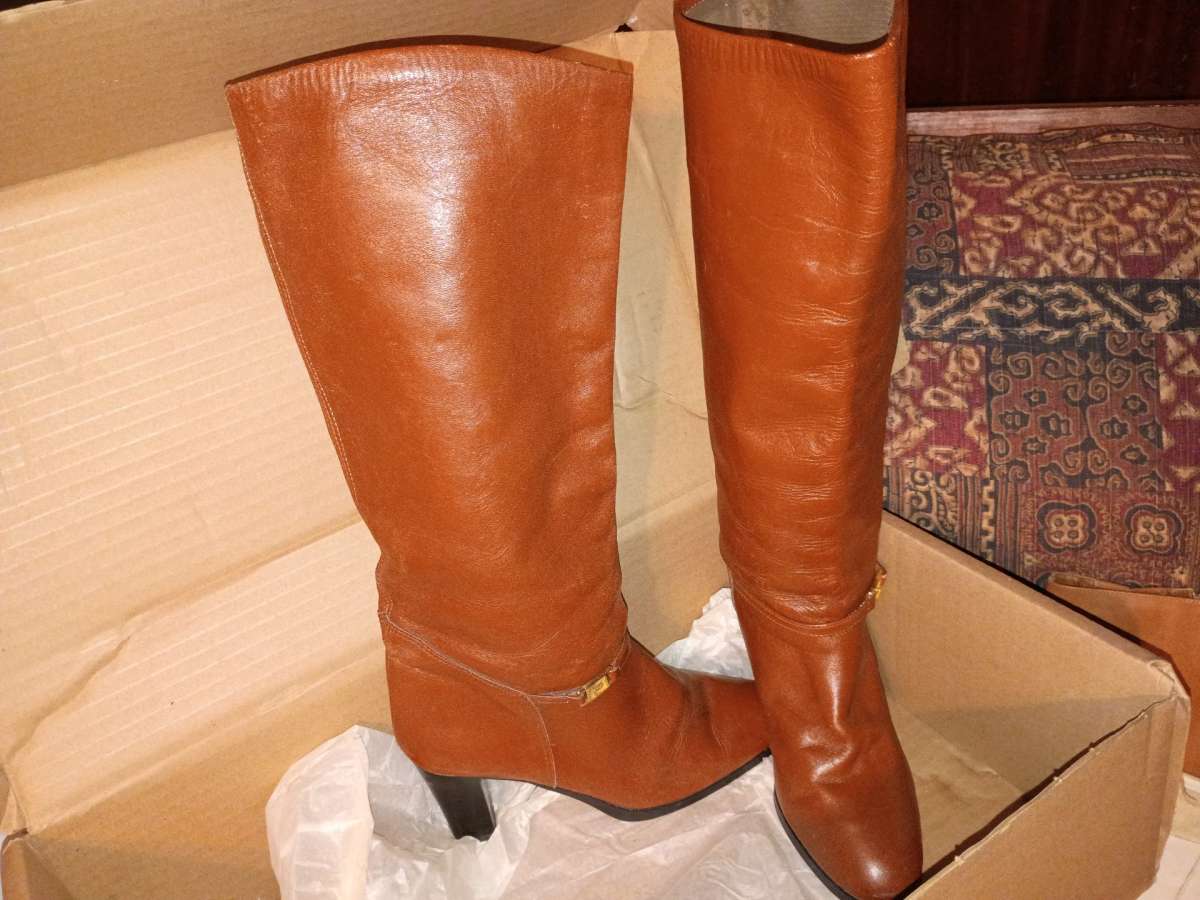 womens vintage leather knee high boots