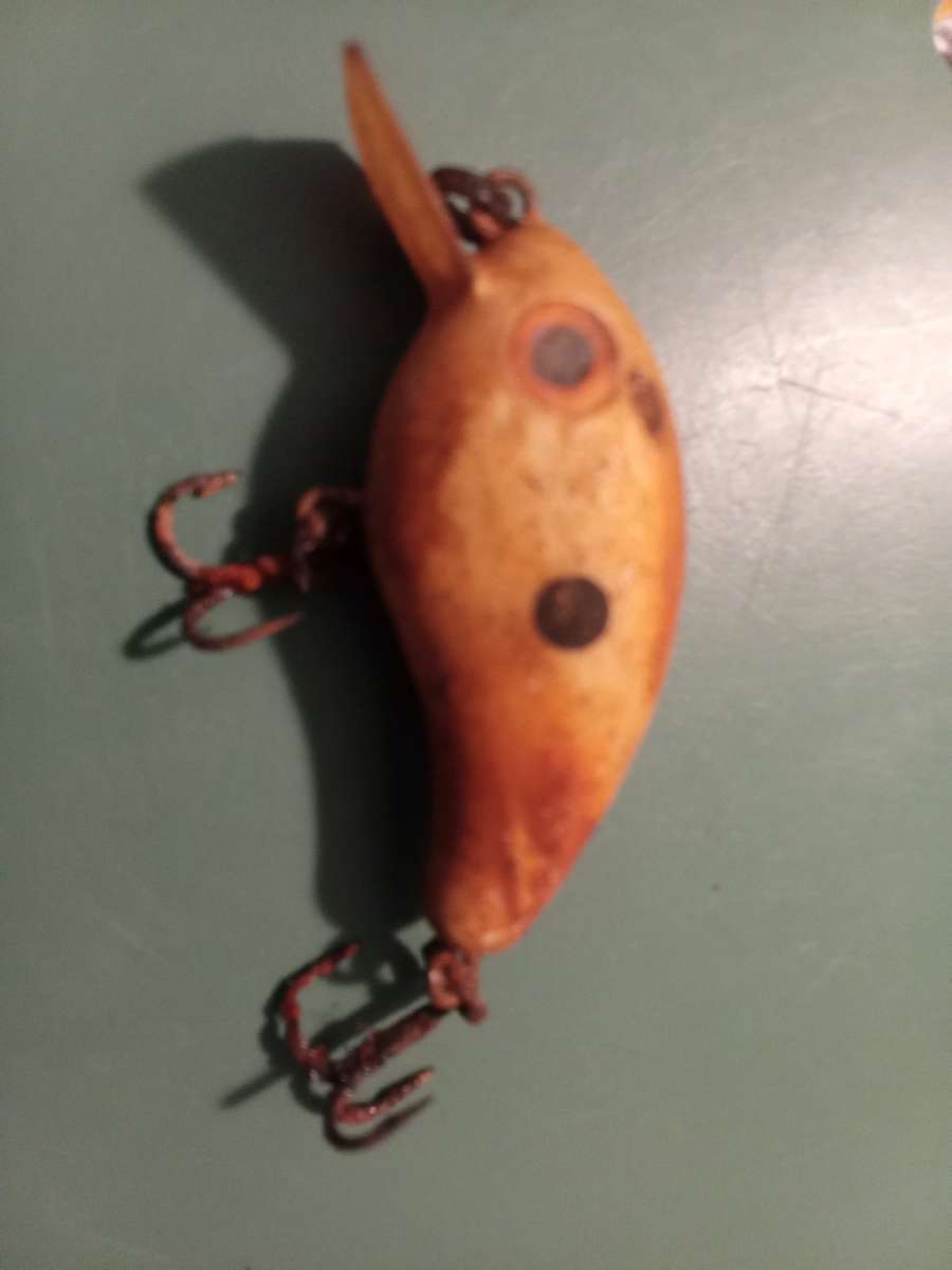 1920s era wooden fishing lure