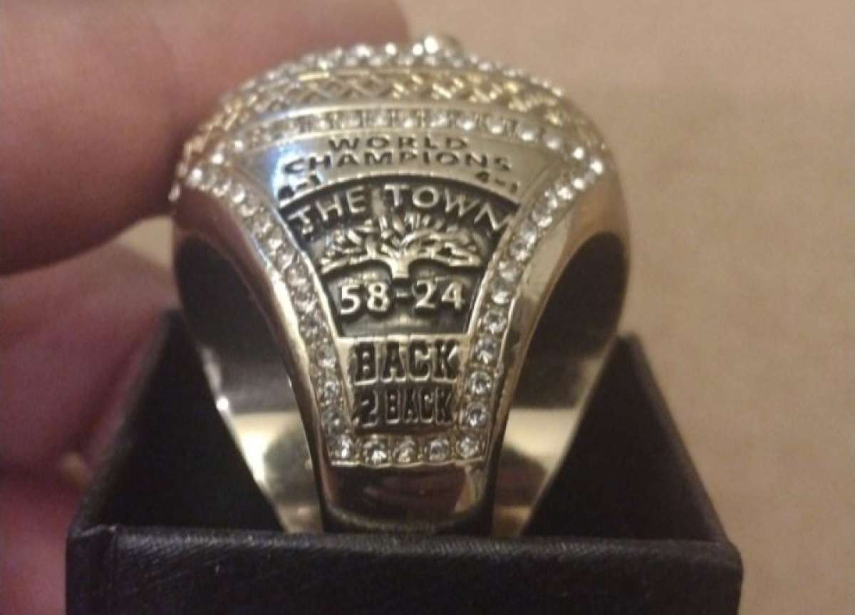 NEW WARRIORS STEPHEN CURRY SIZE 11 CHAMPION RING WITH BOX
