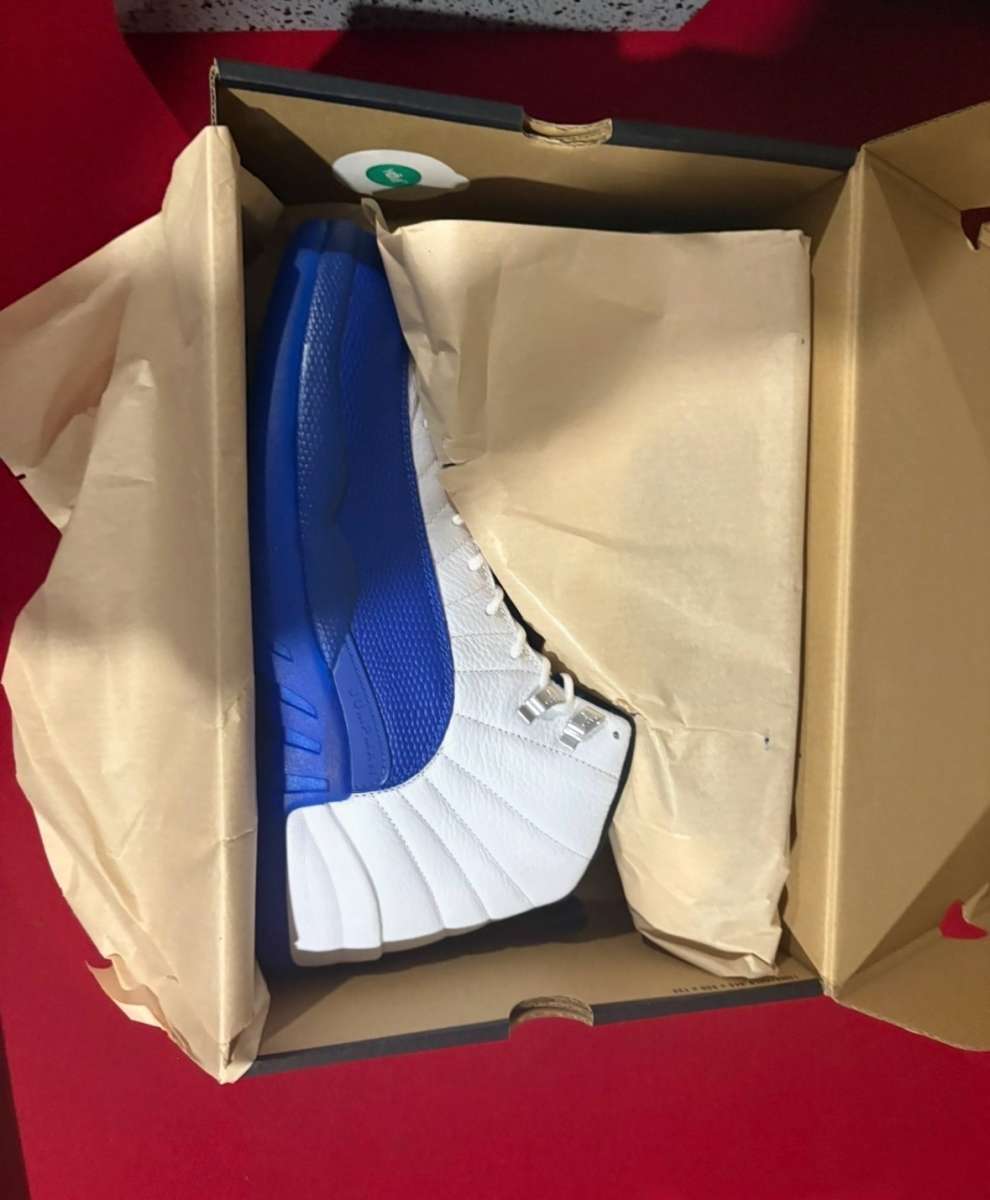 Air Jordan 12