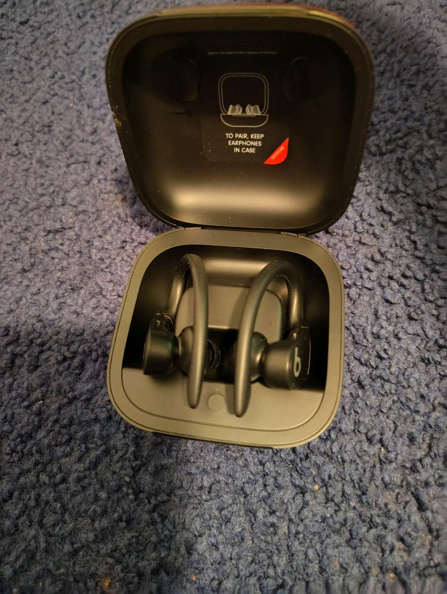 powerbeats pro 2 black