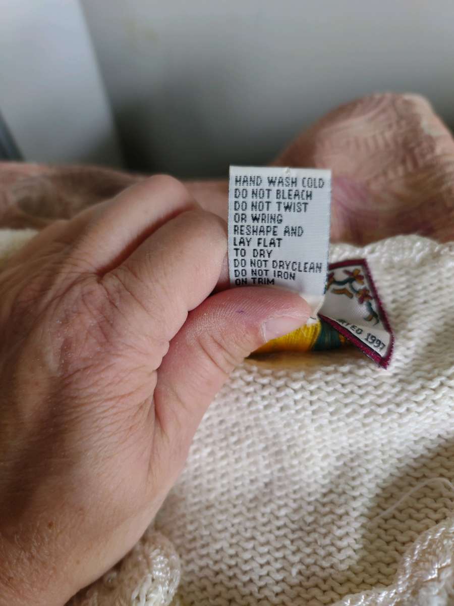 Tiara petite sweater