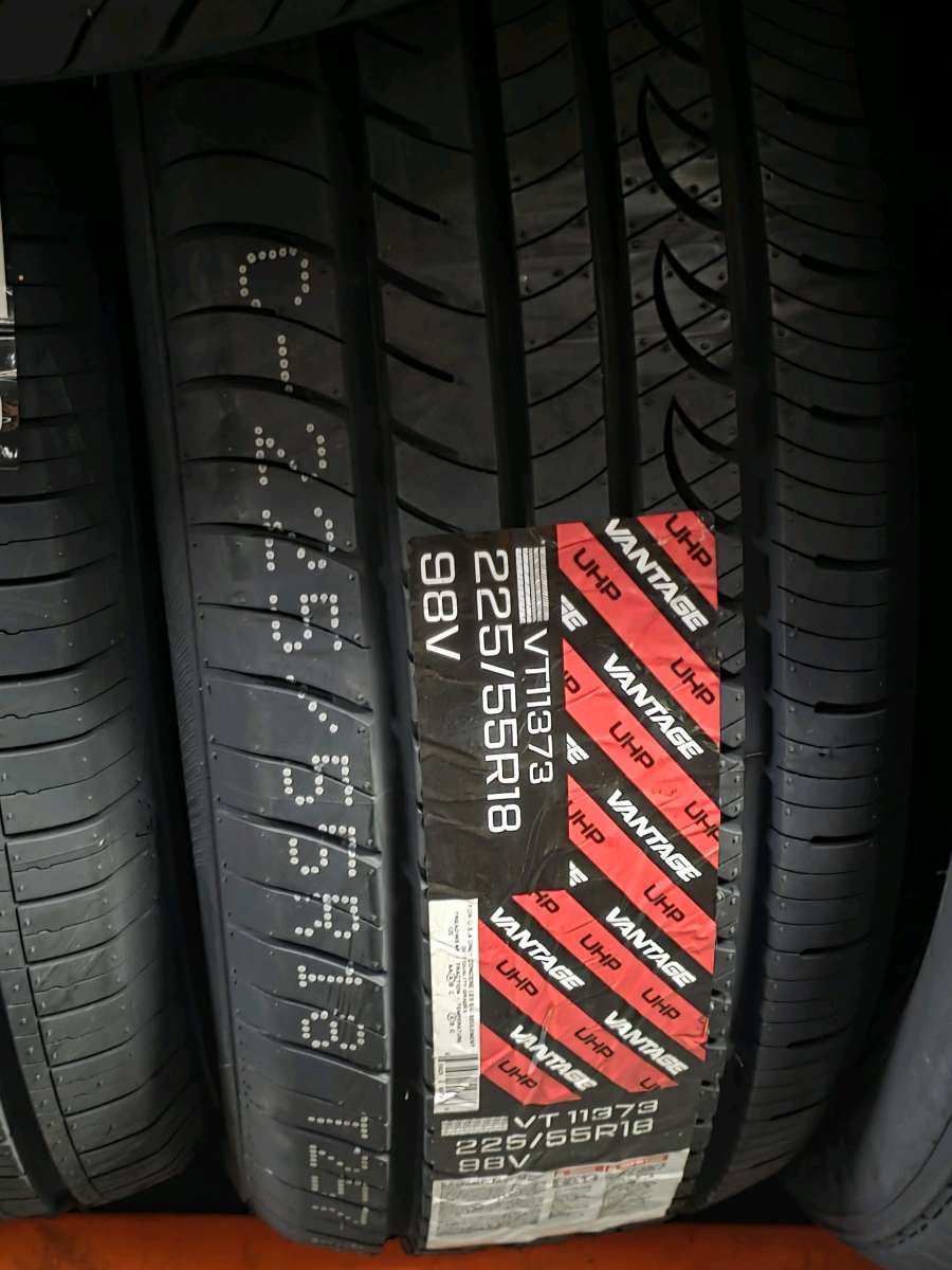 Vantage UHP 22555R18 98V