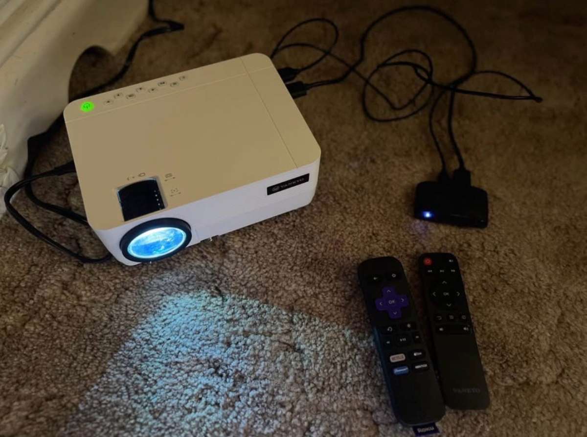 Roku projector