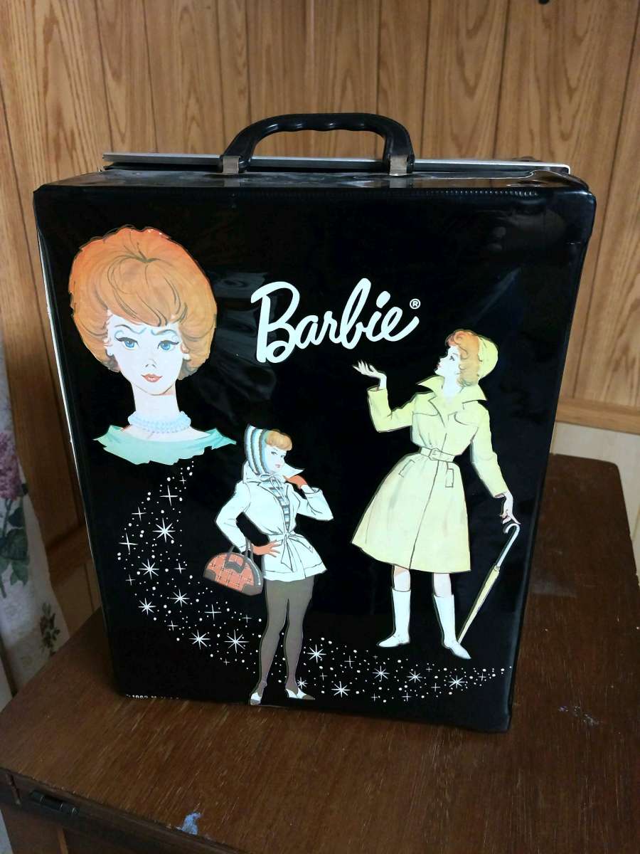 1960s Barbie Case