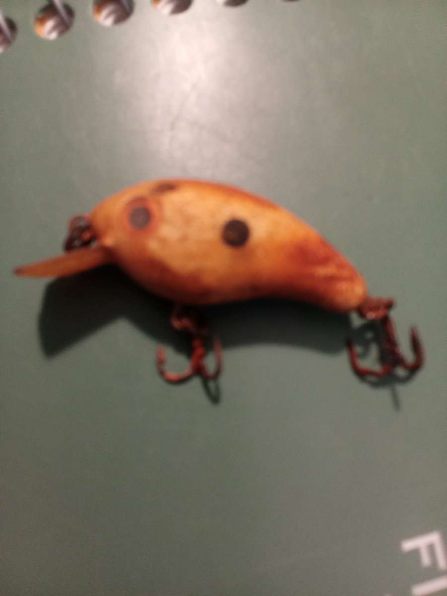1920s era wooden fishing lure
