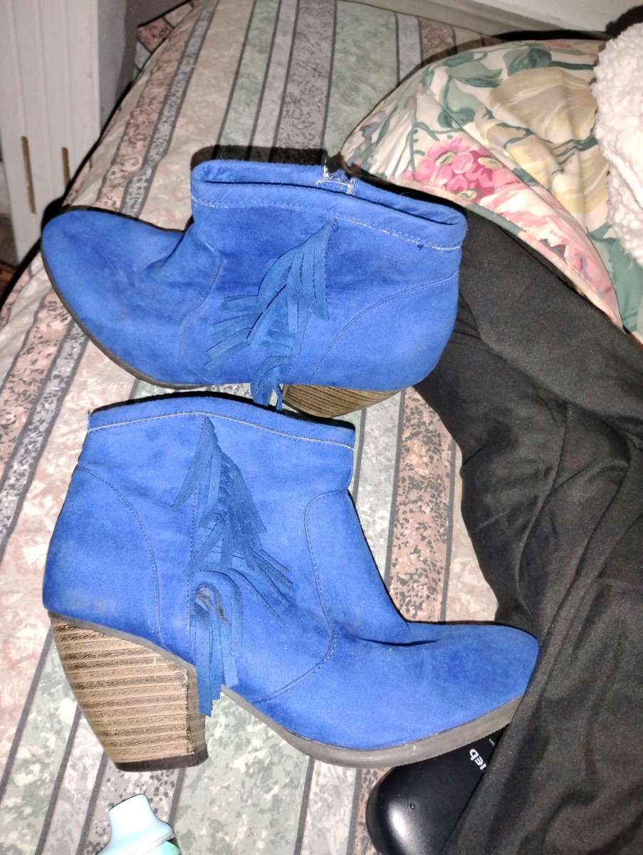 dress boots size 7