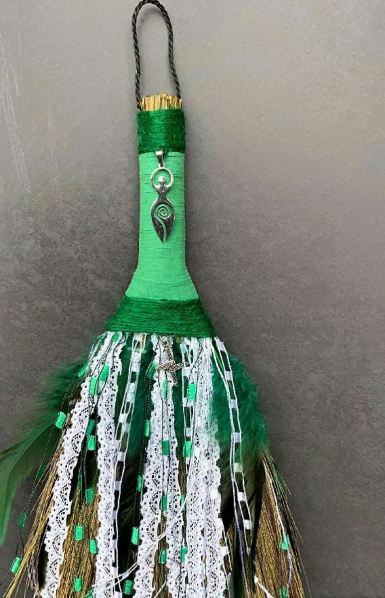 handmade alter bessom