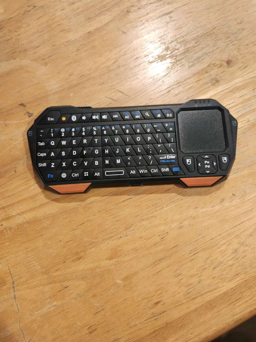 Bluetooth mini Keyboard