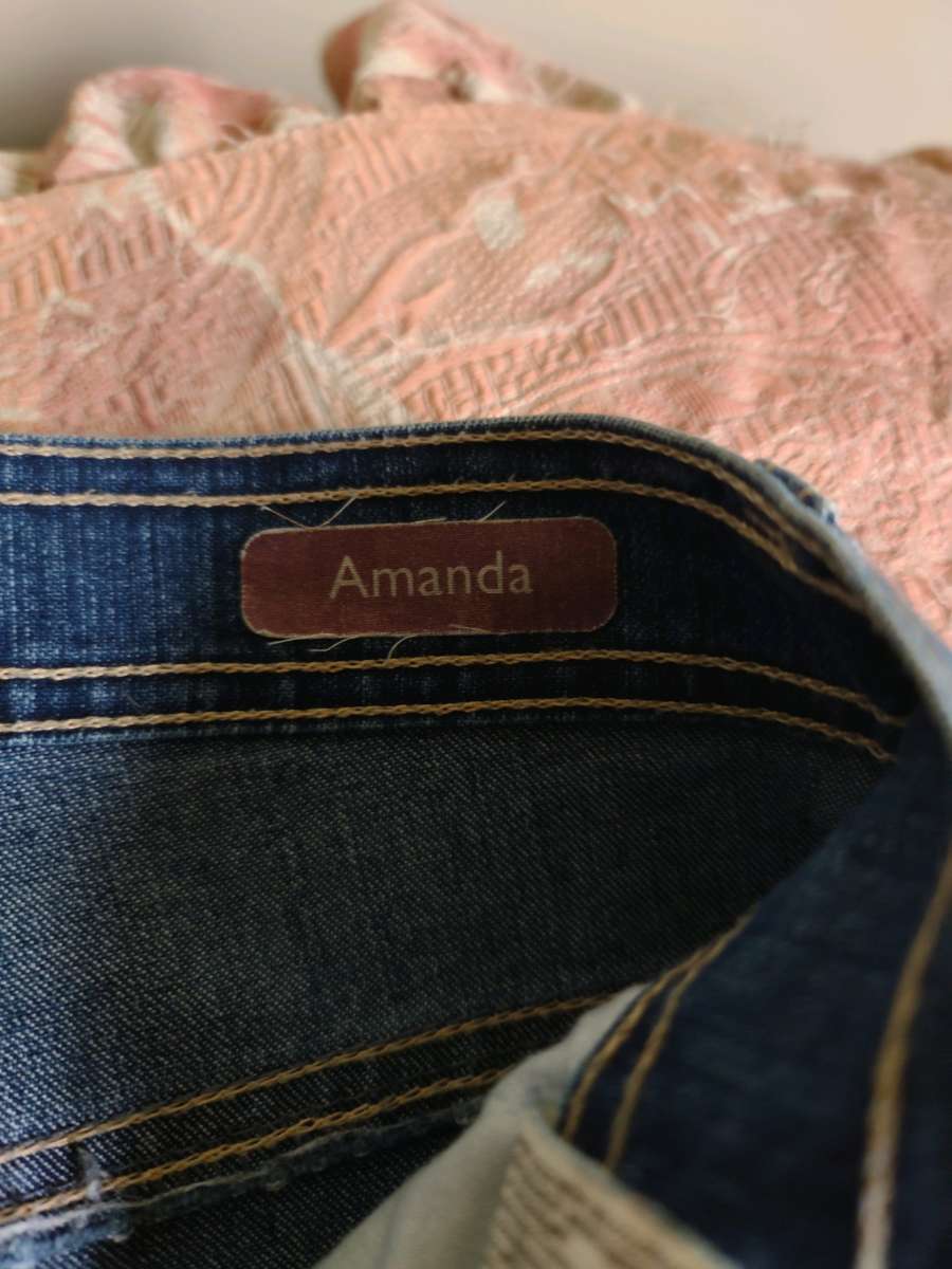 Gloria Vanderbilt jeans