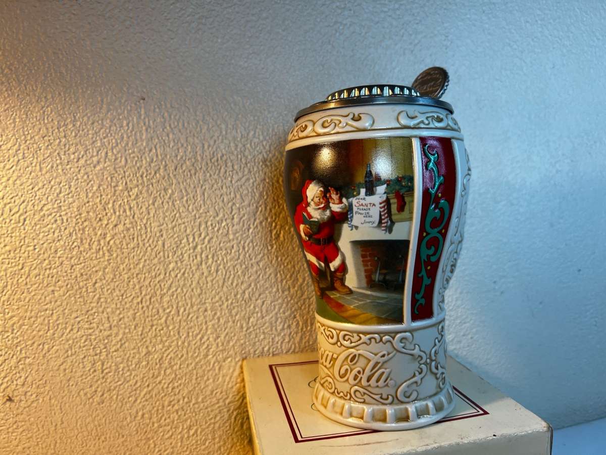 collectible Santa Coca Cola mug