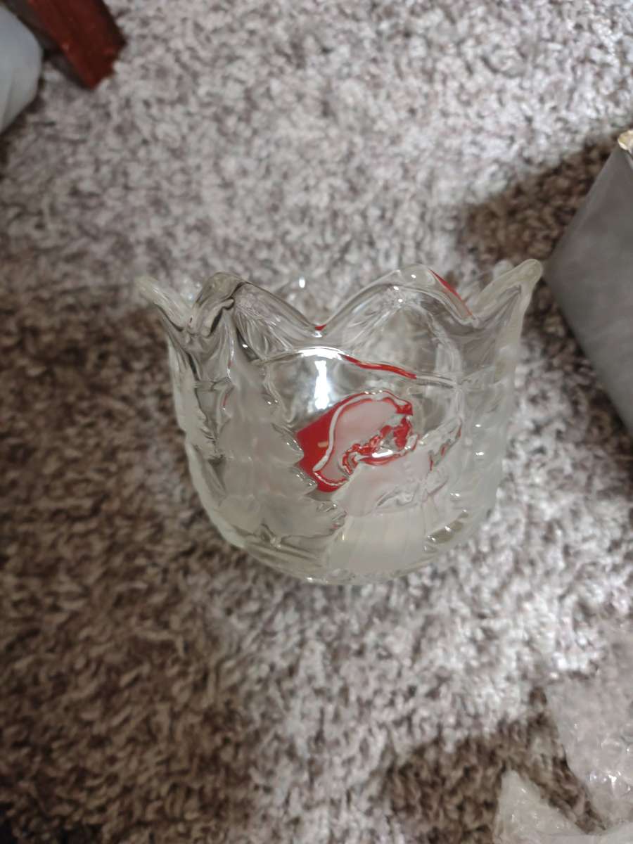 Candle holder and votive candle
