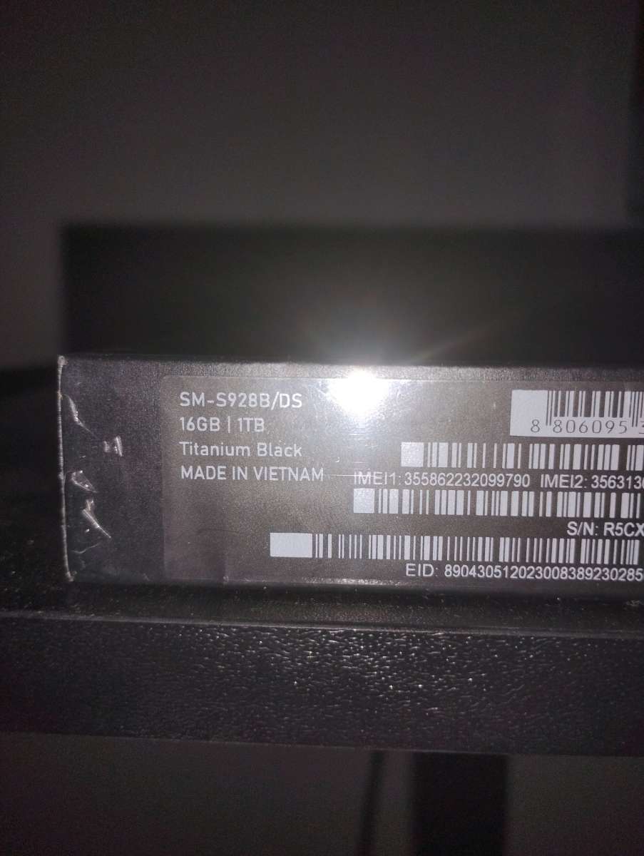 Unlocked Samsung Ultra S24 1TB