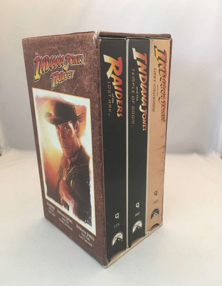 Indiana Jones VHS 3Tape BOX Set used good condition see belo