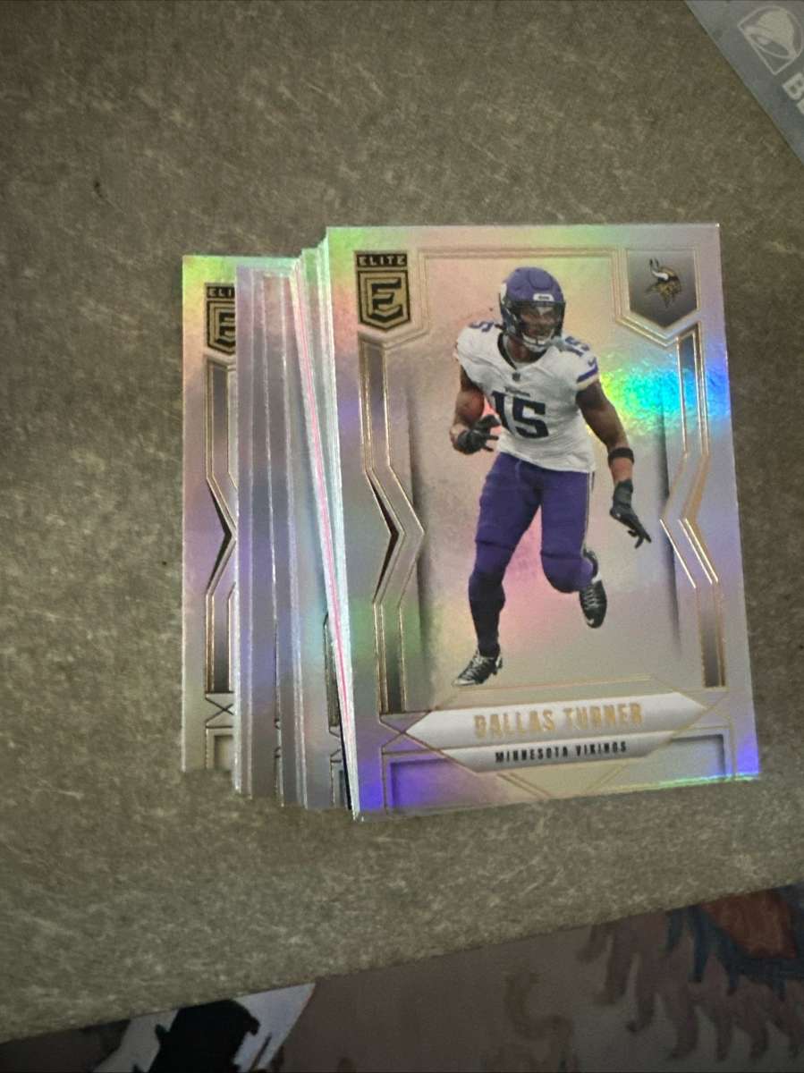 2025 Donruss elite 30 base cards lot