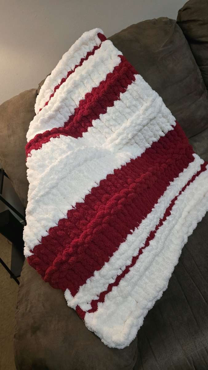 Viral chunky knit baby  blanket