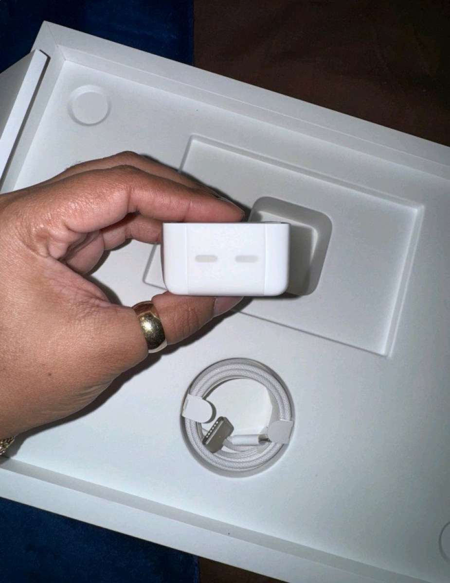 brand new 2024 MacBook air m3 15inch