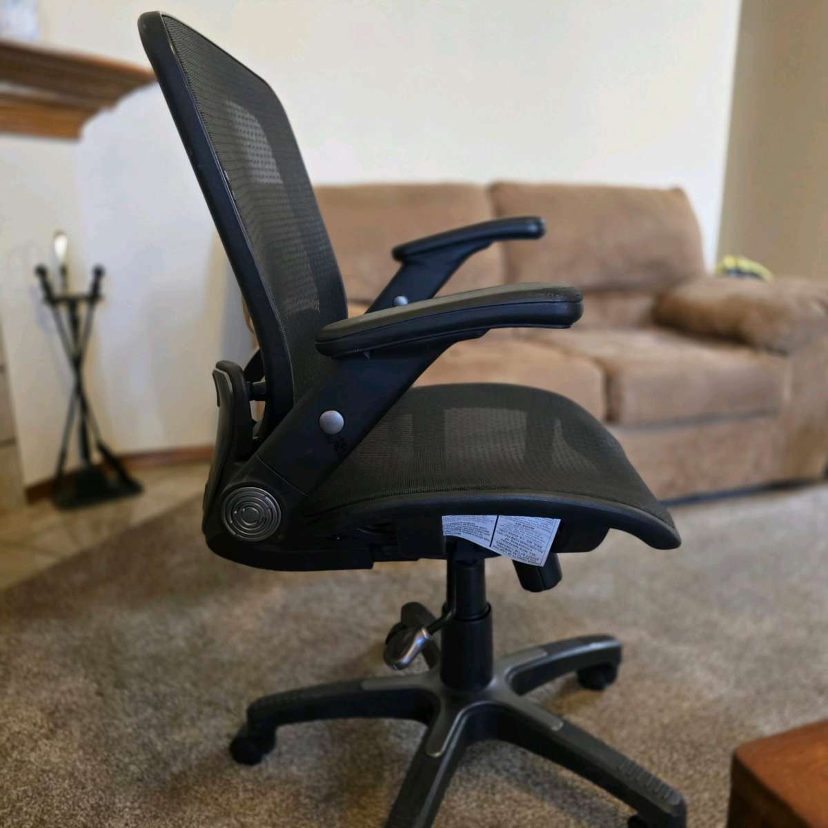 MARS Black Vented Mesh Office chair
