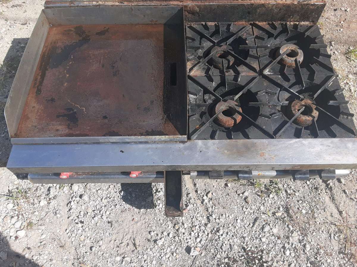 Commercial 4 foot flat grill  burners natural gas
