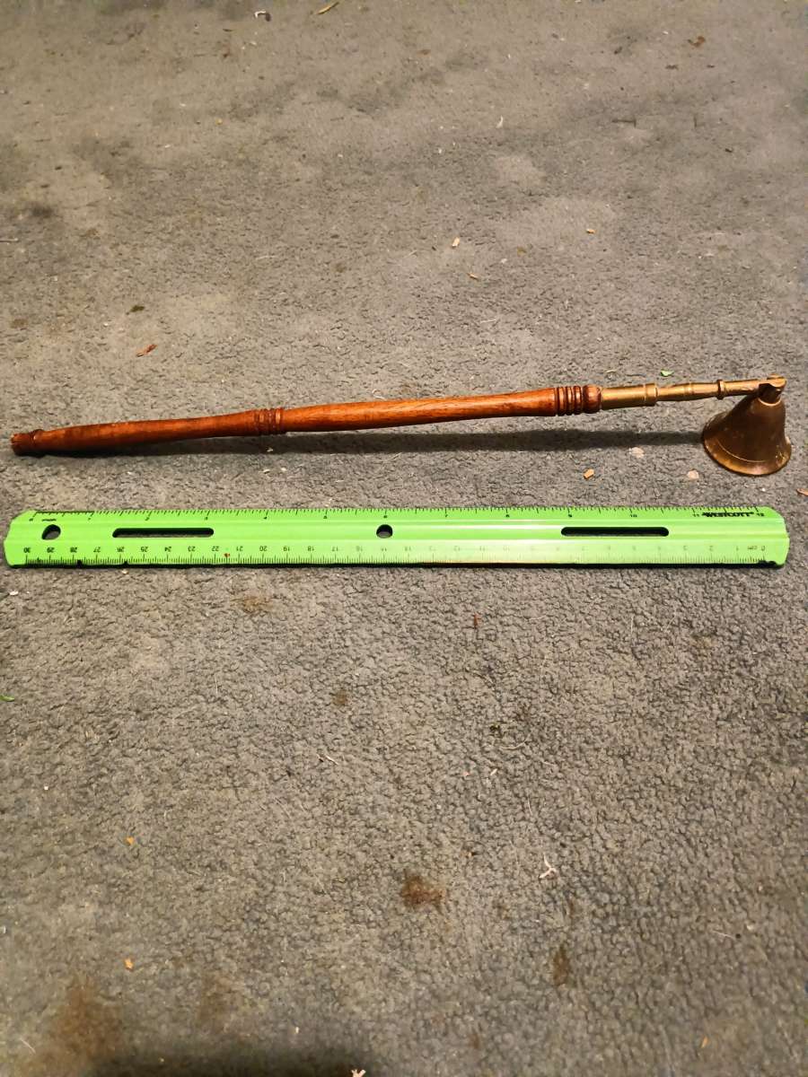 candle snuffer