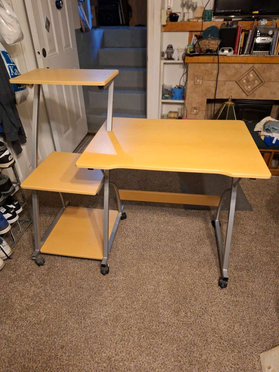 Desk With Wheels  Side Shelves