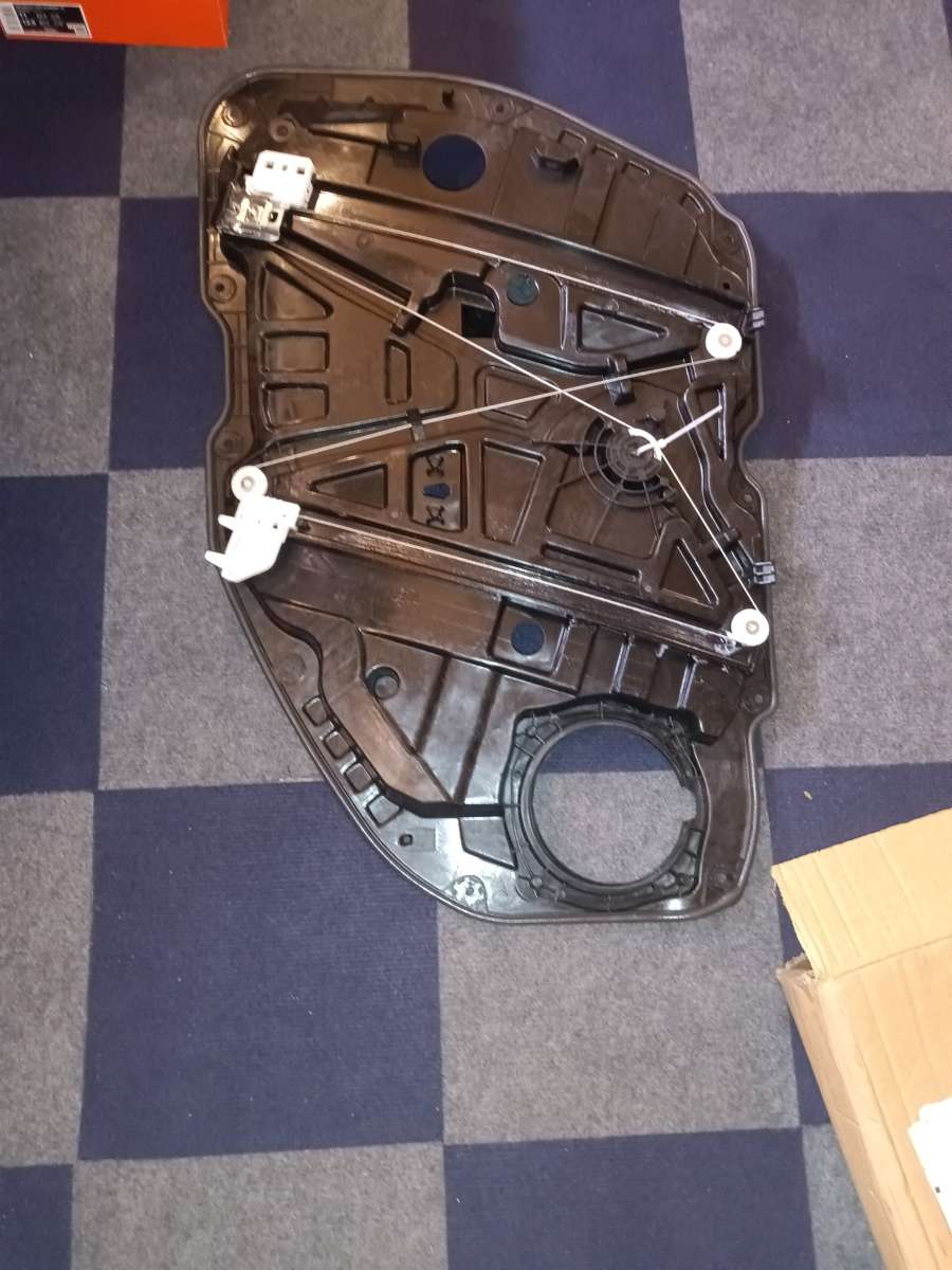 SecosAutoparts Front Left Side Power Window Regulator