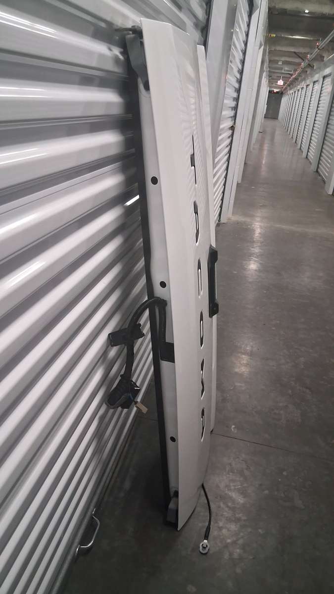 Toyota Tacoma Tailgate WHITE 2024 to 2025