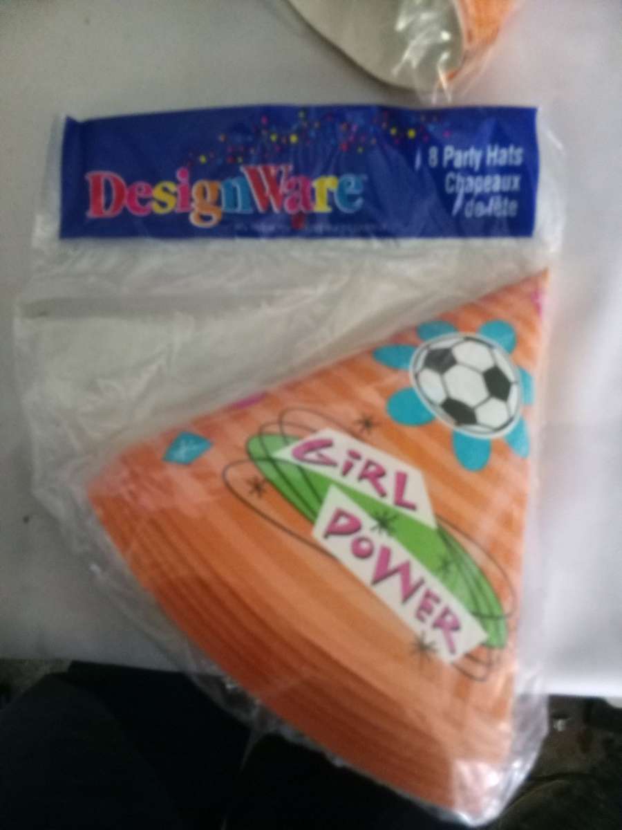 5x packs of 8 girl power party hats