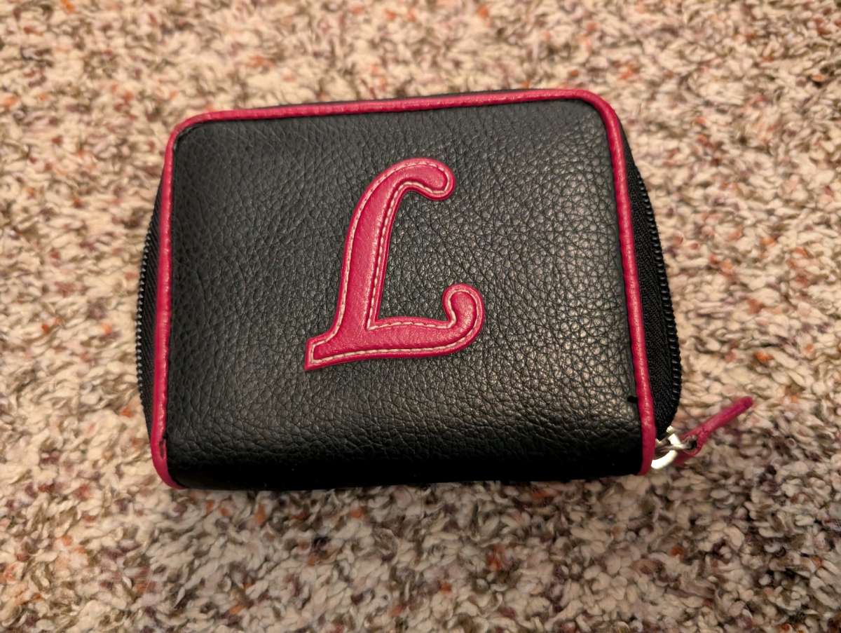 Wallet with the letter L