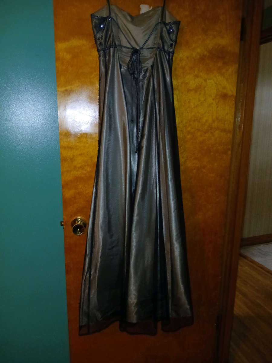 Green Laced with beading Prom Junior Dress