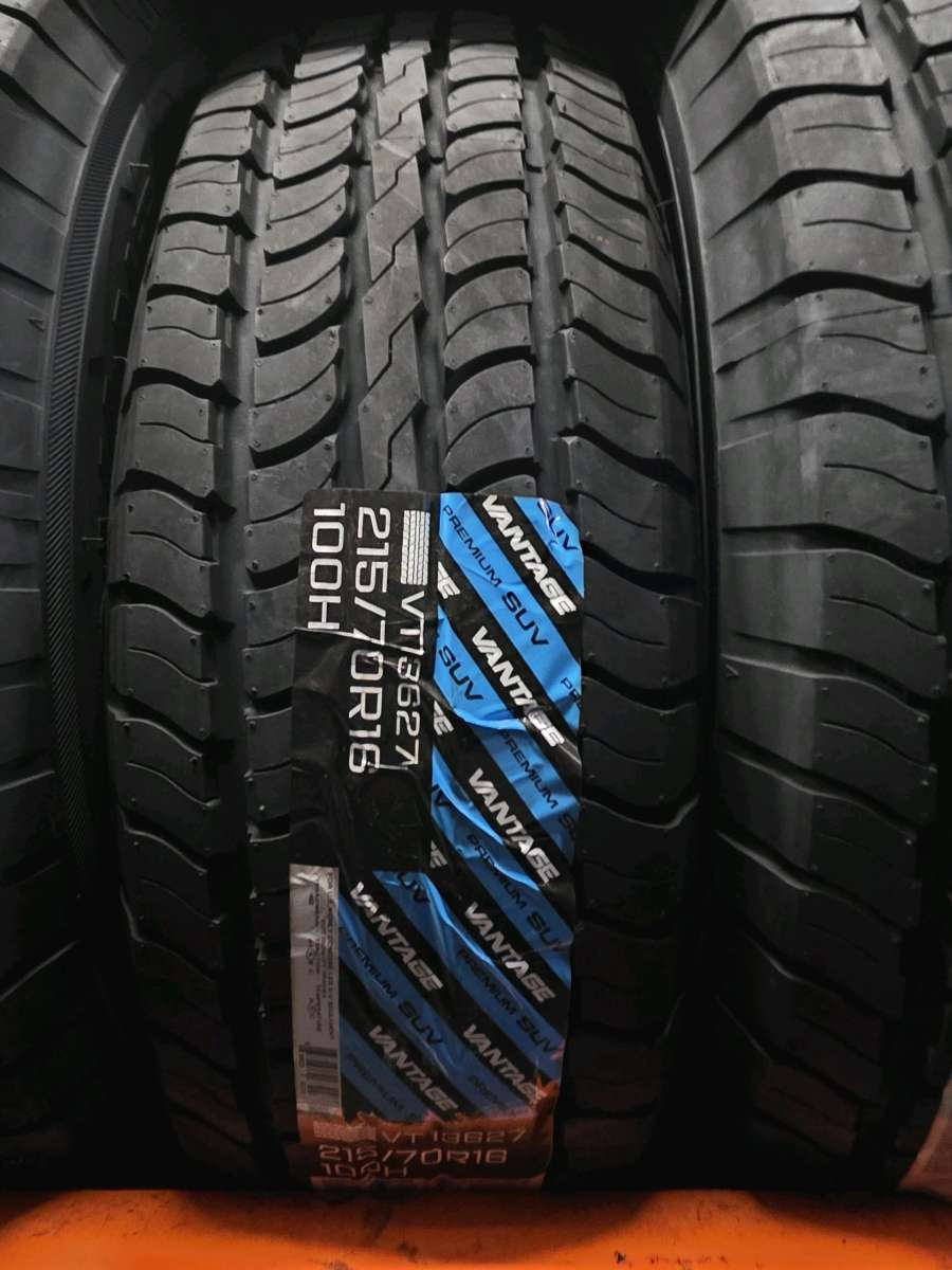 Vantage Premium SUV Tires 21570R16 100H