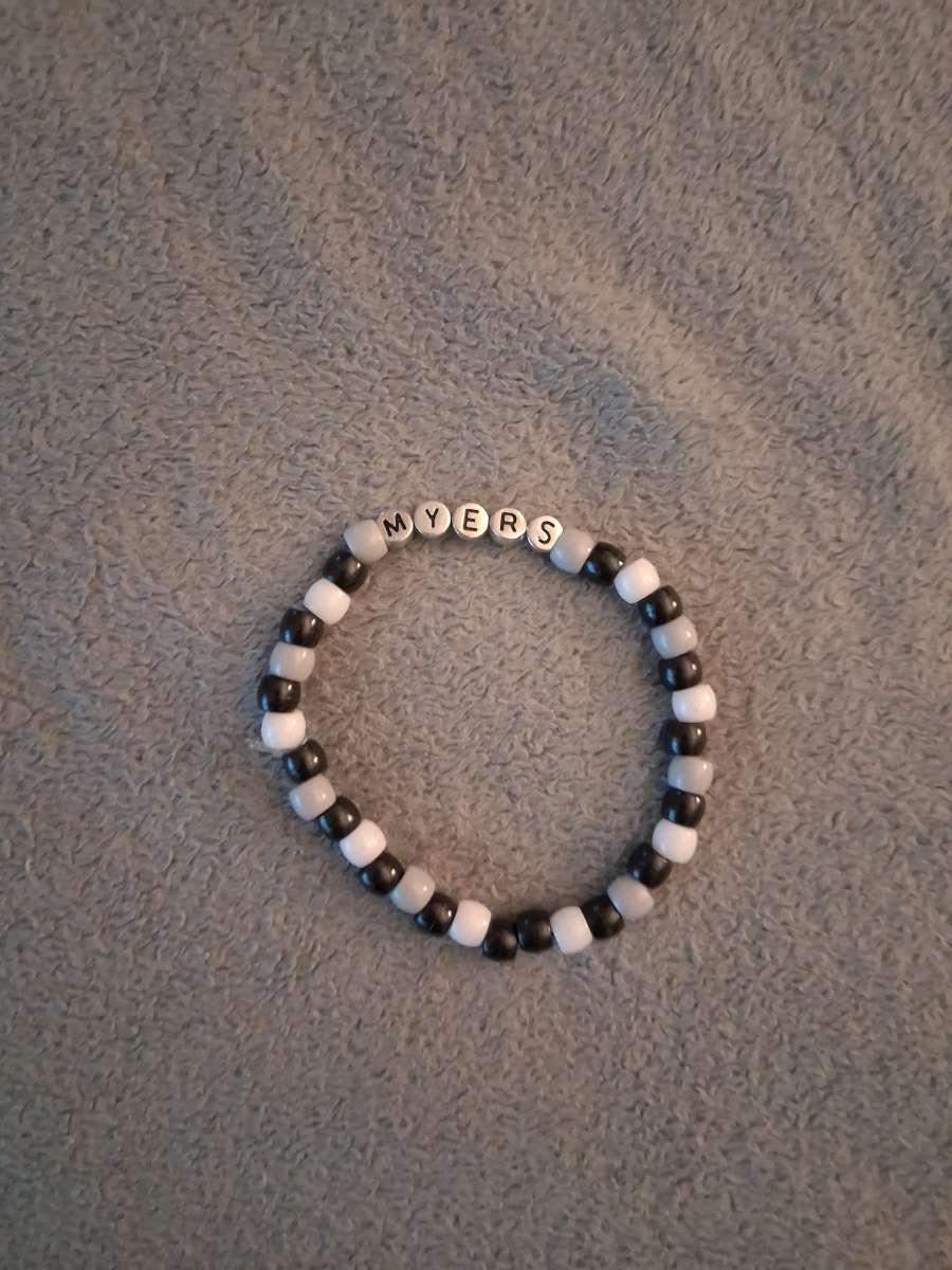 Universal Studios Halloween Michael Myers Pearl Bracelet