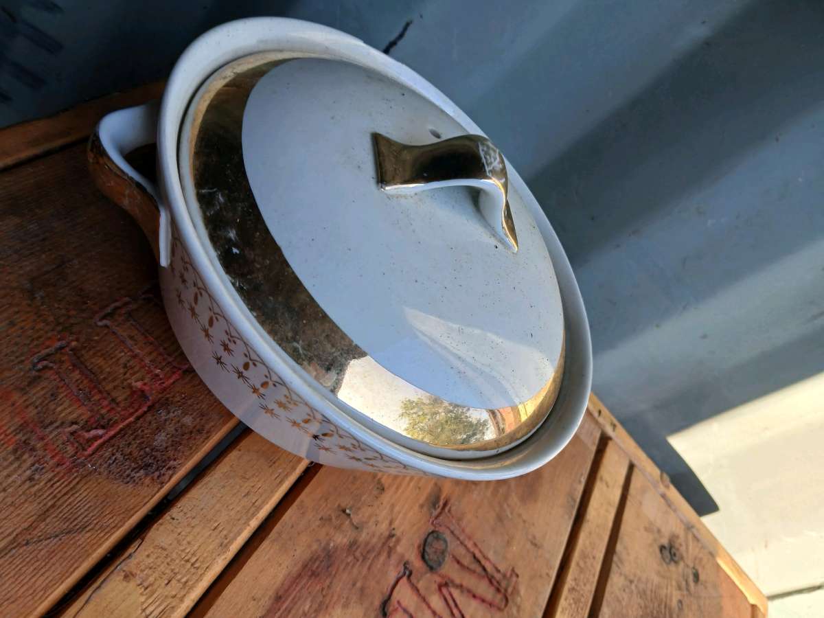 casserole dish