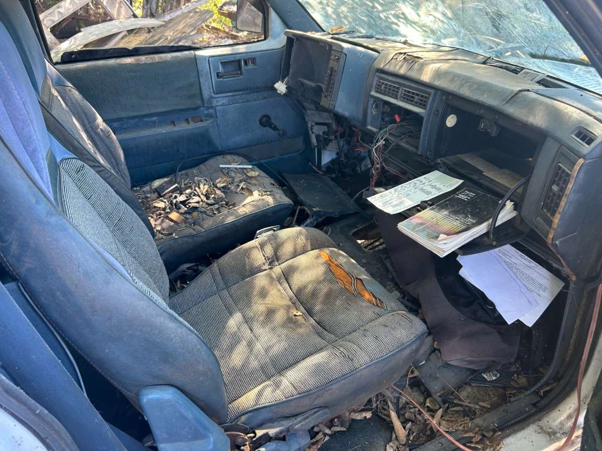 92 Chevy s10 PARTS FOR SALE