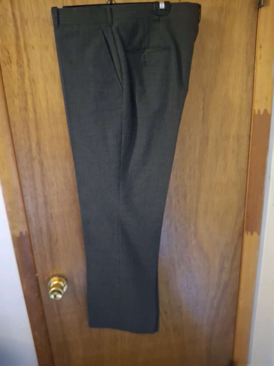 Suit 40R