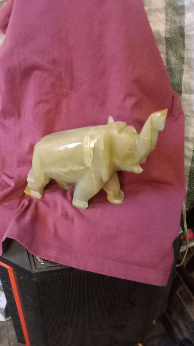Green Onyx Elephant Figurine  Hand Carved Stone Decor