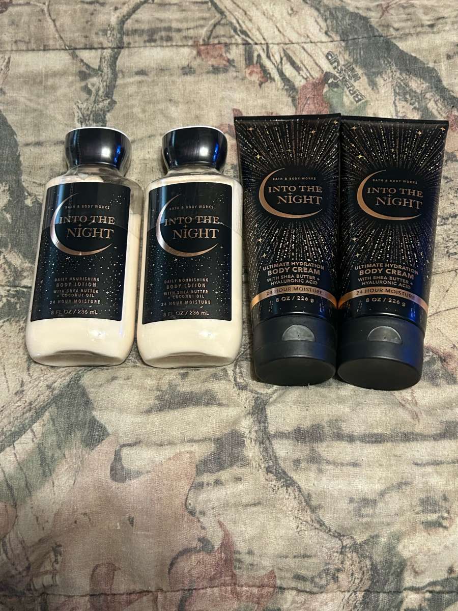 Bath  Body Works Into the Night