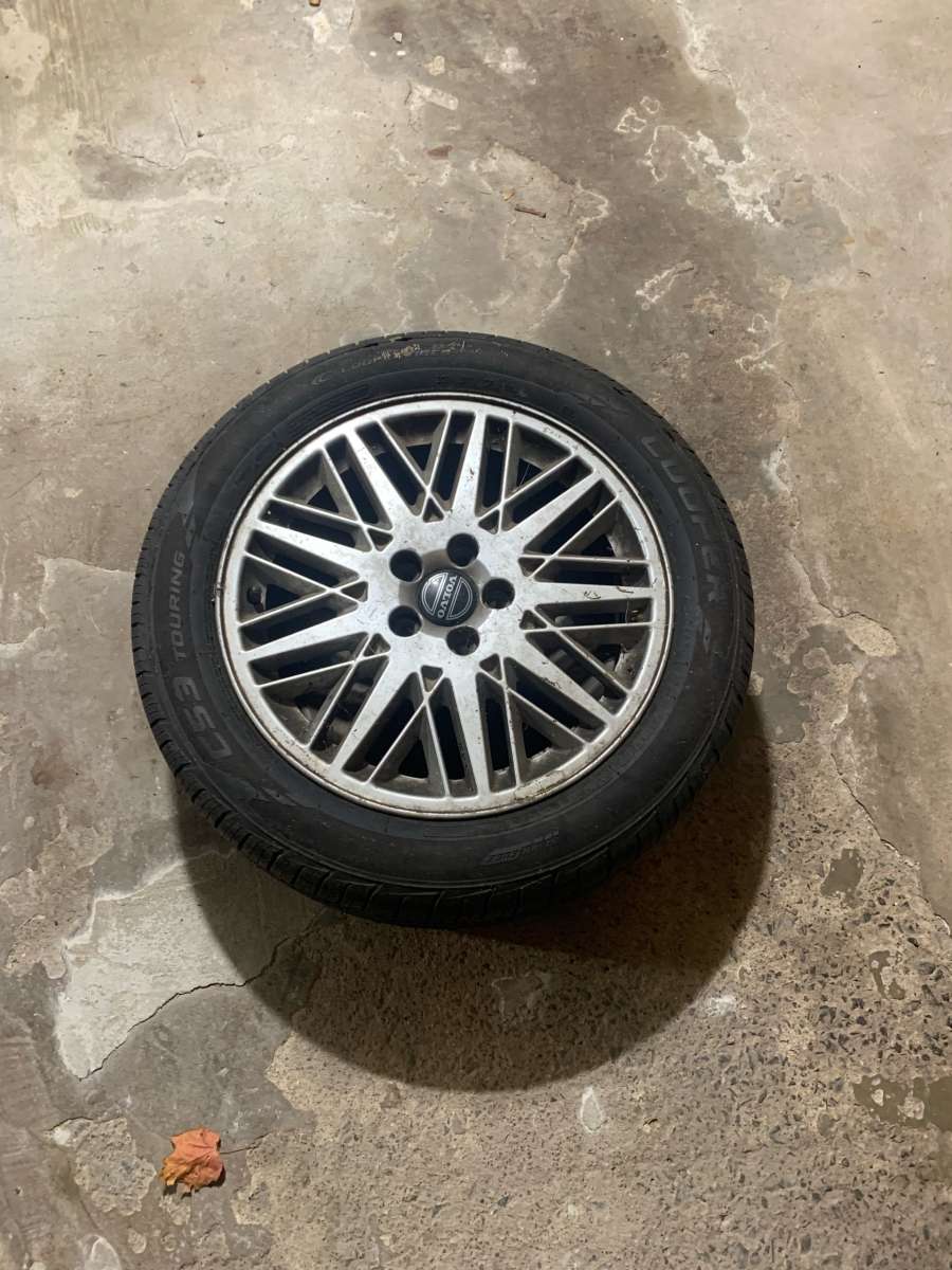 Volvo Tire
