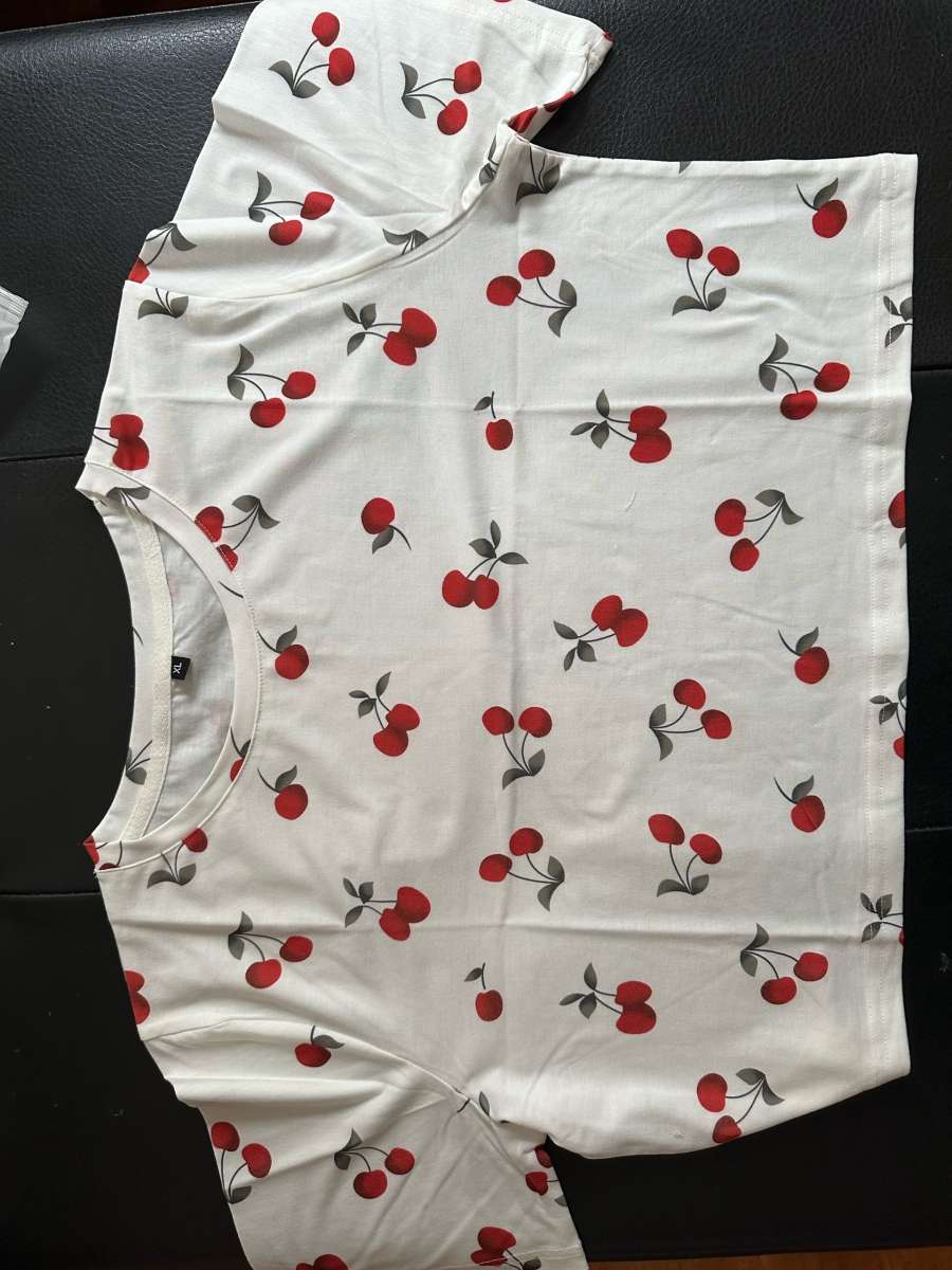 Its a shortsleeve Tshirt