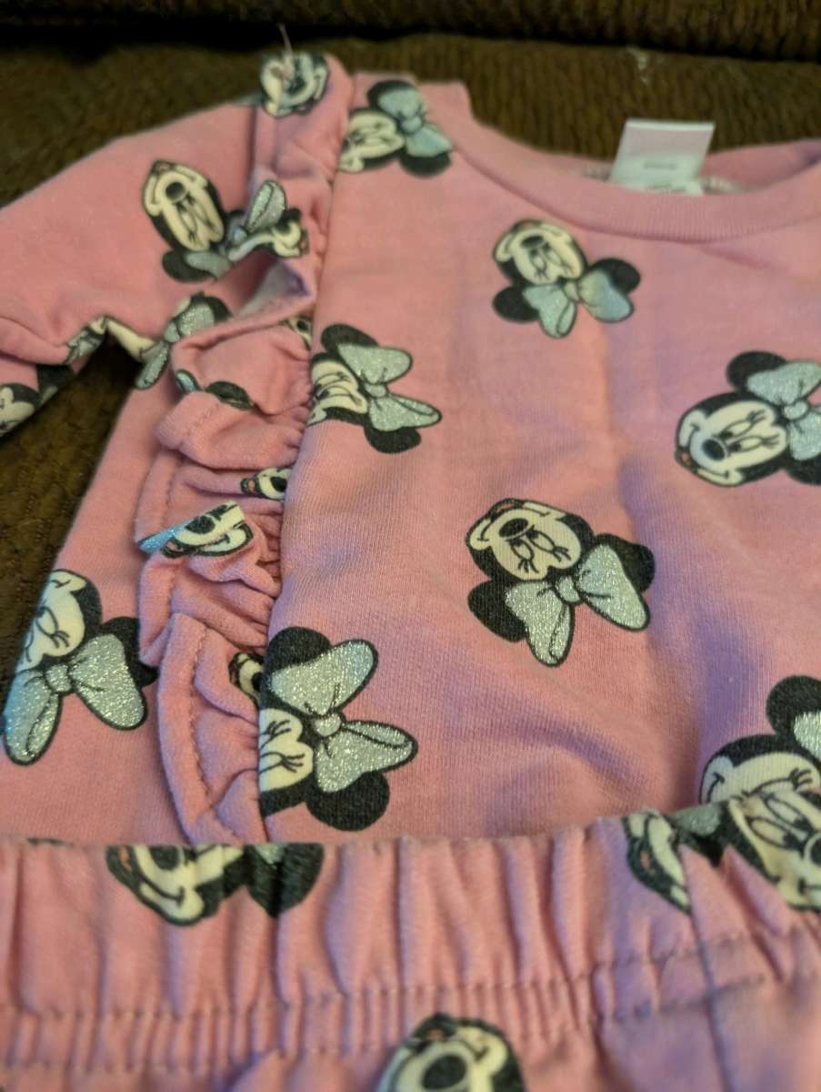 Minnie mouse sweatsuit