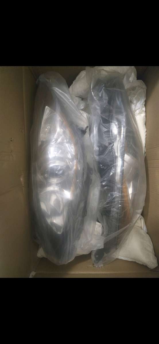 Mazda 3 2010  2013 Projector Headlights Assembly Pair Clear