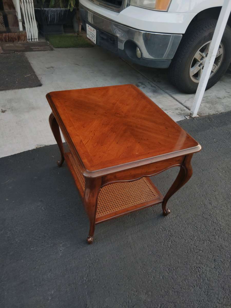 Drexel heritage side table