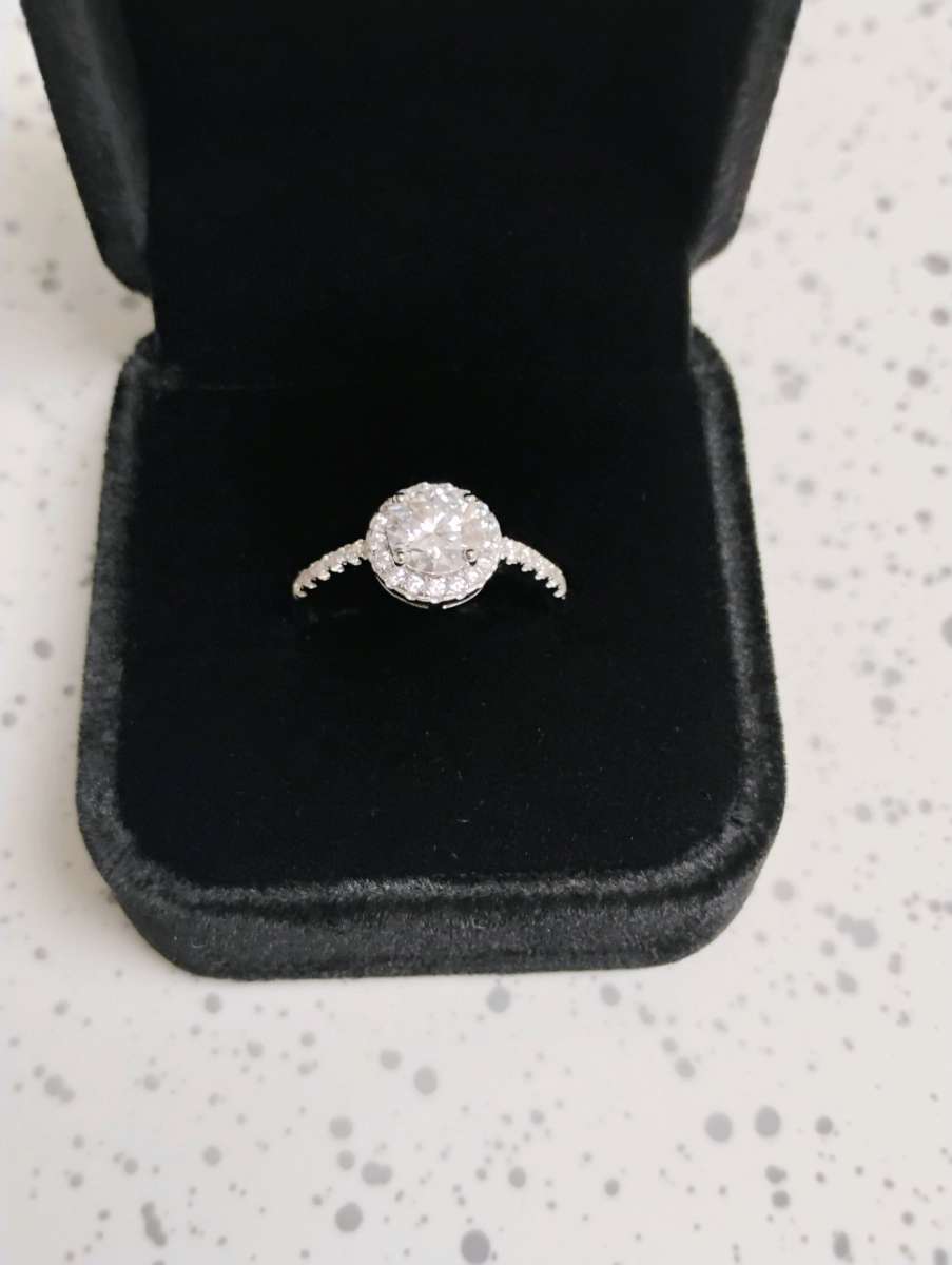 925 Stamped MOISSANITE STONE
