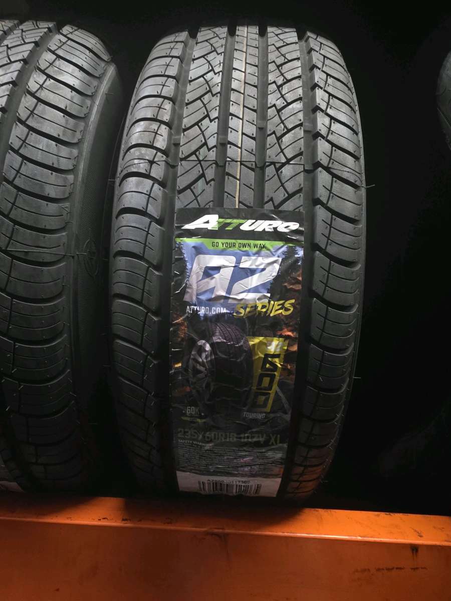 ATTURO AZ SERIES 235 60R18 107V