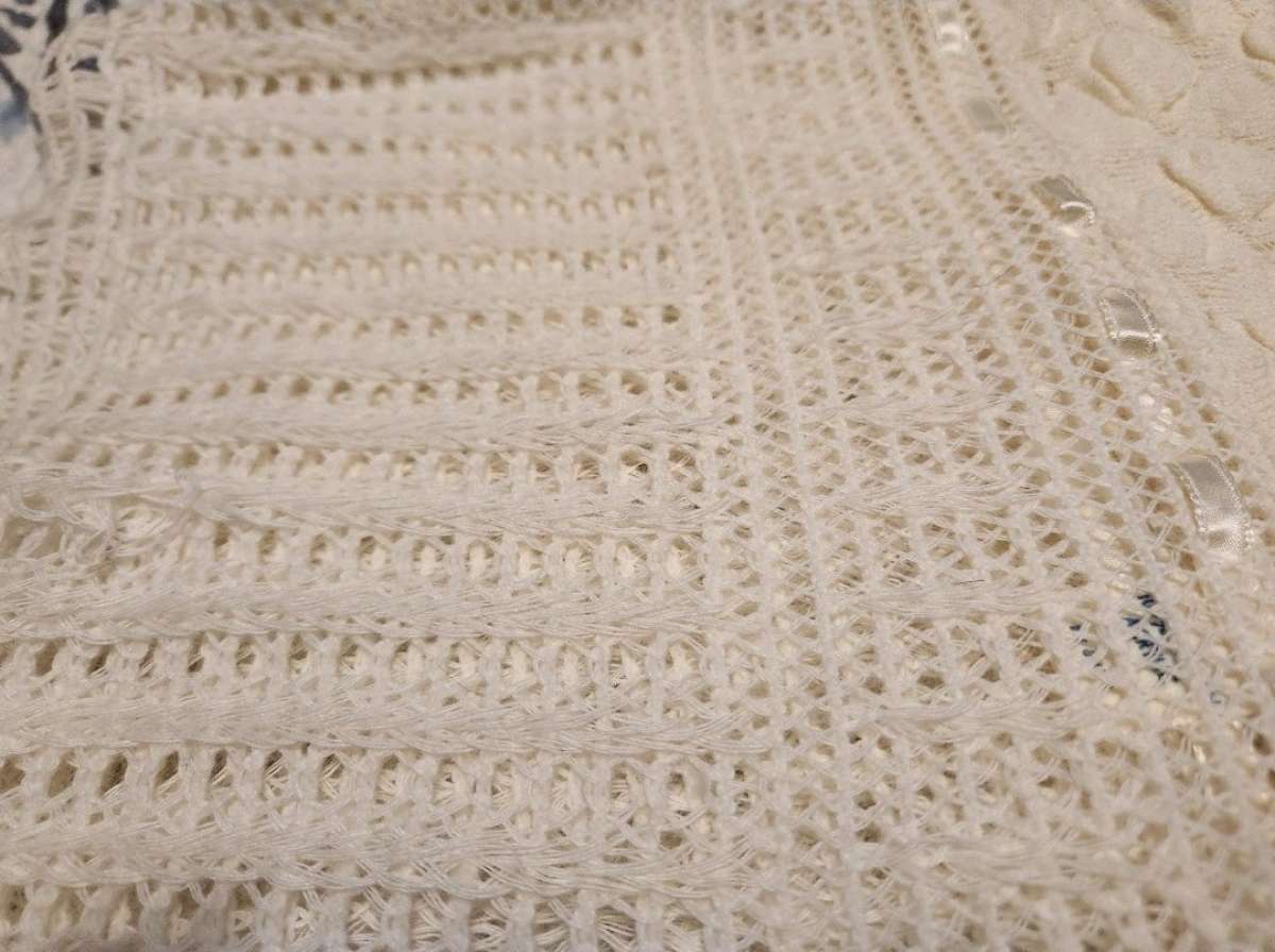 White baby blanket