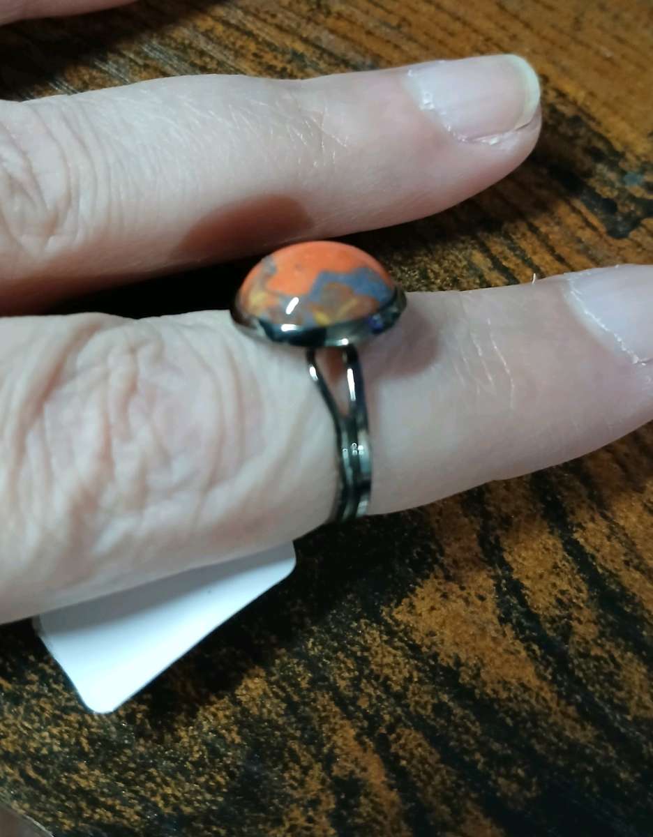 Iron Adjustable Ring with Painted Synthesized Turquoise 12mm