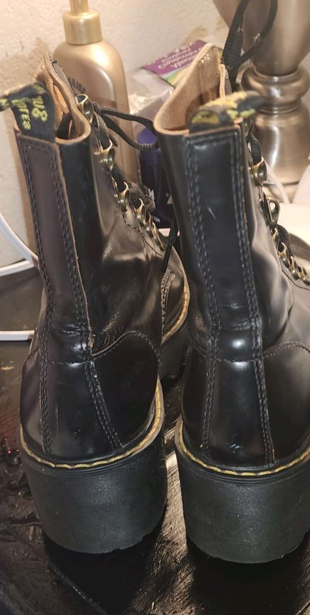 boots doc martens size 9