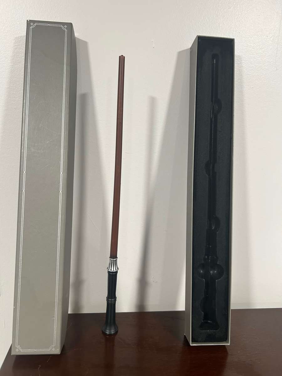 Official Universal Studios Wizarding Wand