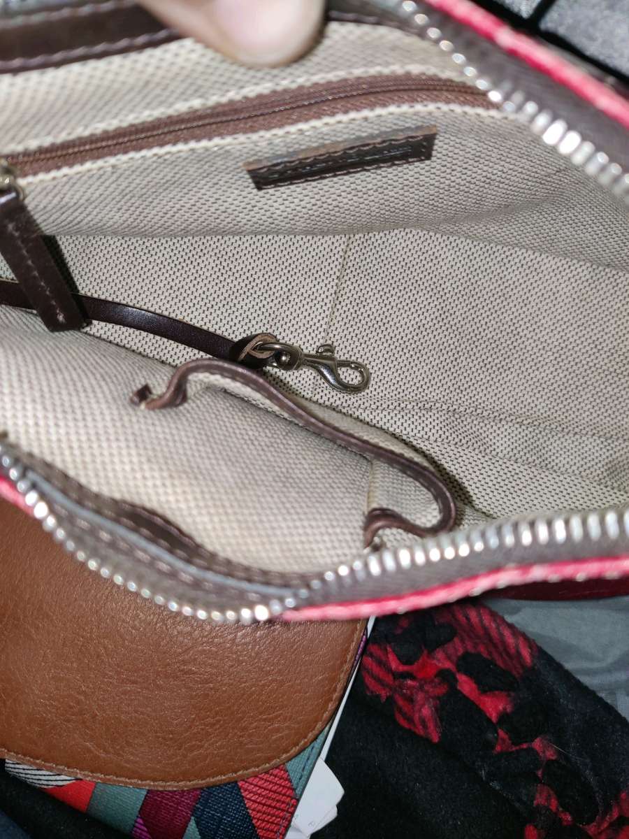 Dooney and Bourke purse